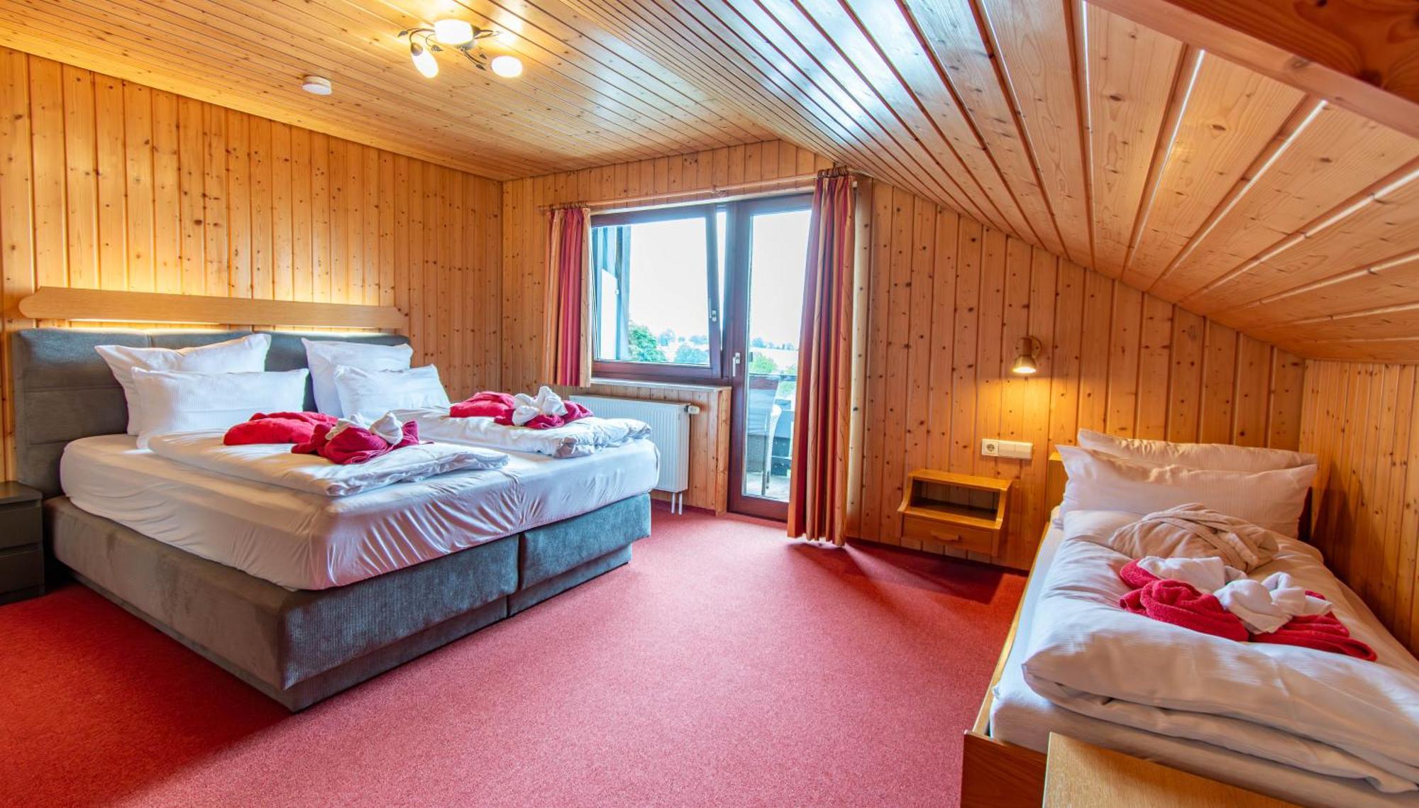 Wellnesshotel Hohenrodt Lossburg Exterior photo