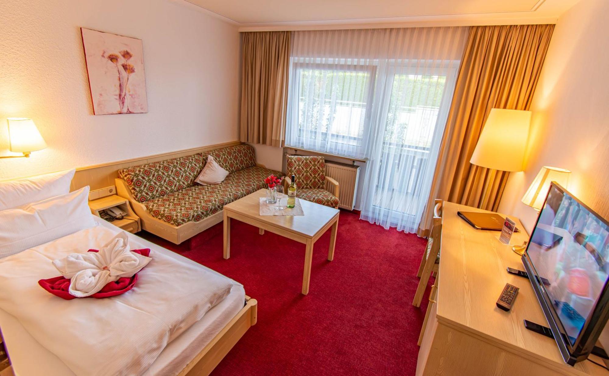 Wellnesshotel Hohenrodt Lossburg Exterior photo